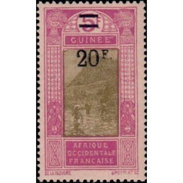 https://agerberphilatelie.fr/17231-thickbox/guinee-timbre-poste-106.jpg
