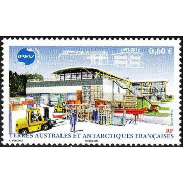 https://agerberphilatelie.fr/48175-thickbox/taaf-637.jpg