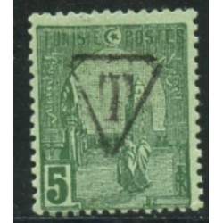 TUN022 - 31 - * - Surcharge T dans un triangle 